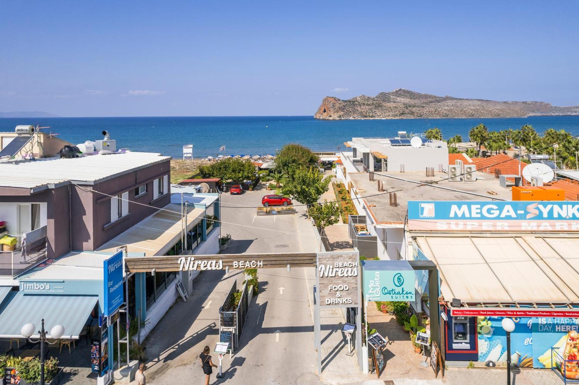 Ostrakon Suites Agia Marina Exteriör bild