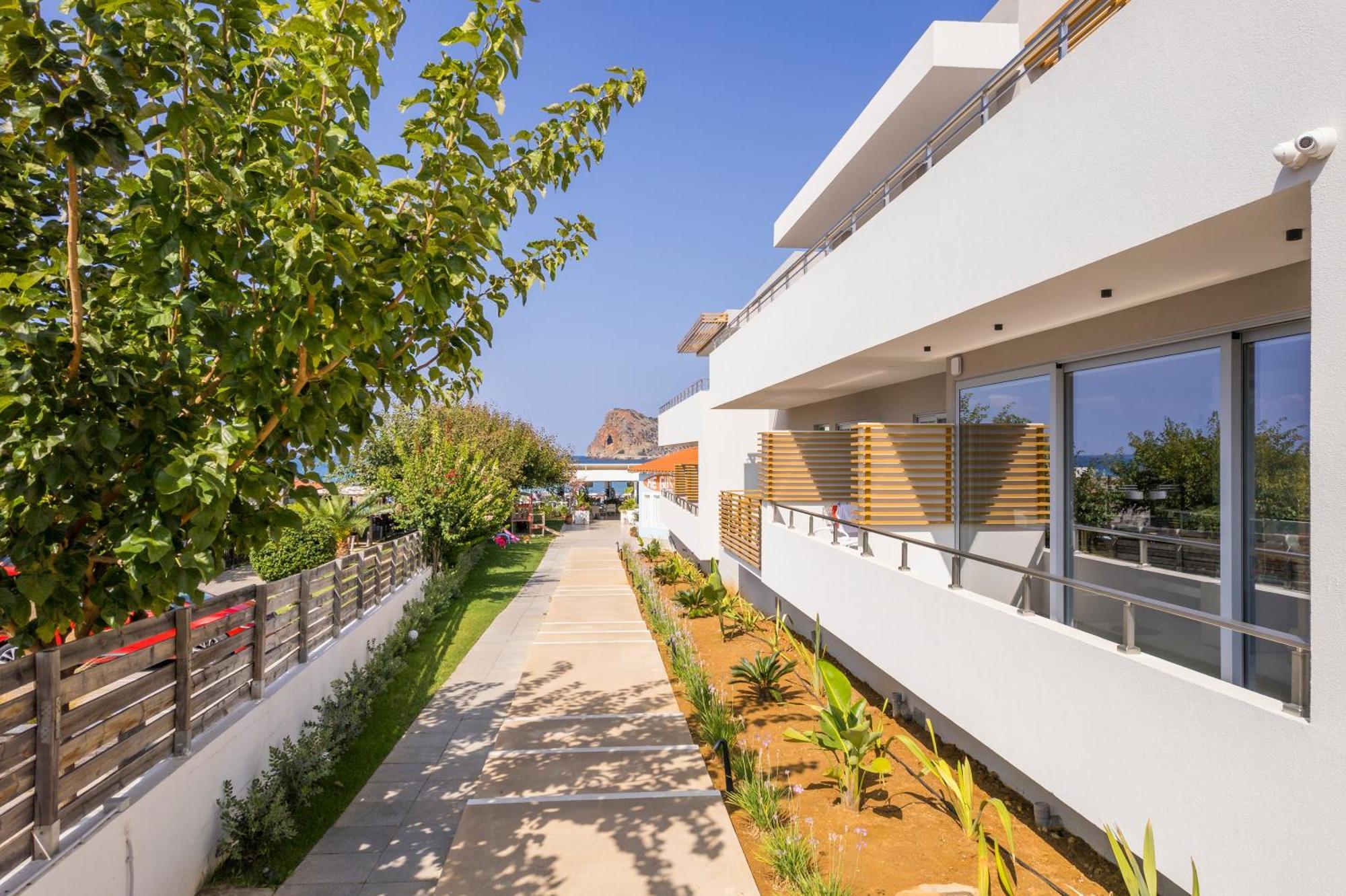 Ostrakon Suites Agia Marina Exteriör bild