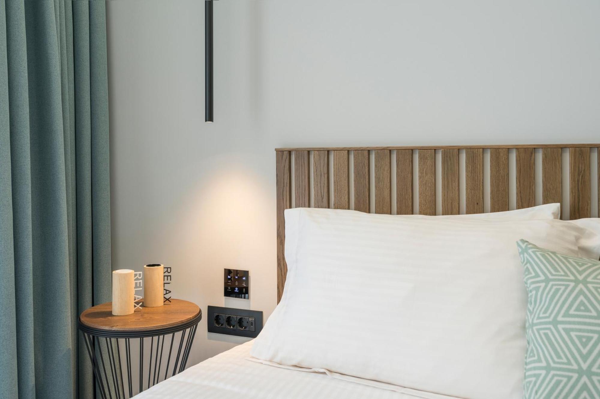Ostrakon Suites Agia Marina Exteriör bild