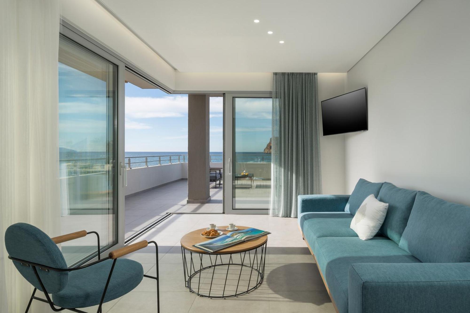 Ostrakon Suites Agia Marina Exteriör bild