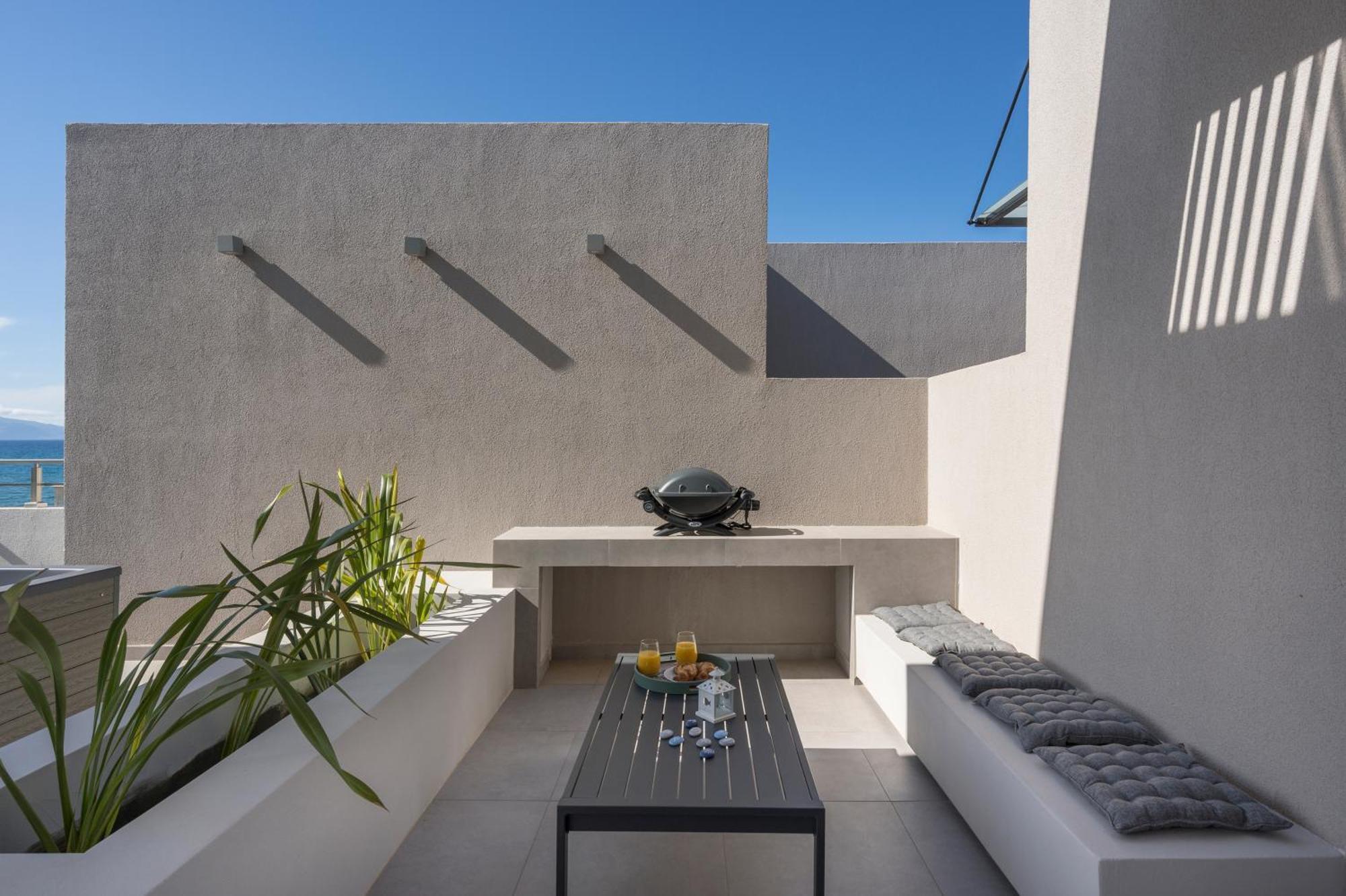 Ostrakon Suites Agia Marina Exteriör bild